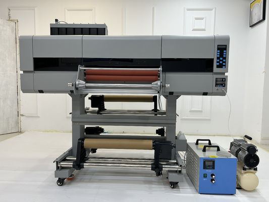 Impresora automática de DTF UV de 24 pulgadas Impresión de pegatinas de rollo a rollo