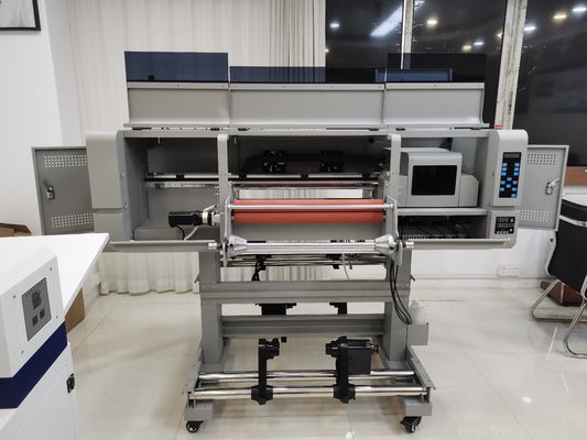 Impresora automática de DTF UV de 24 pulgadas Impresión de pegatinas de rollo a rollo